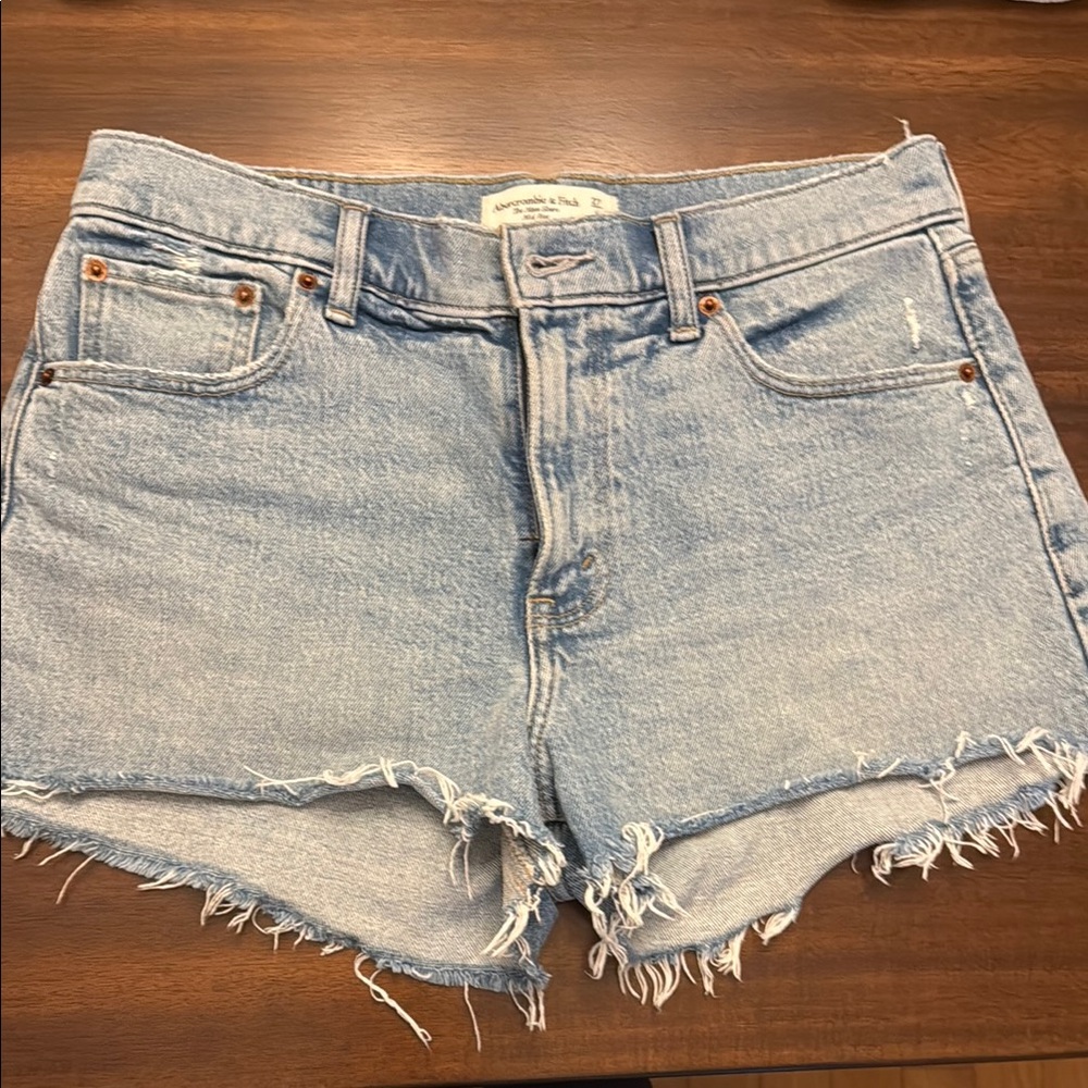 Women's Light Blue Denim Shorts | The Mom Short , Mid Rise